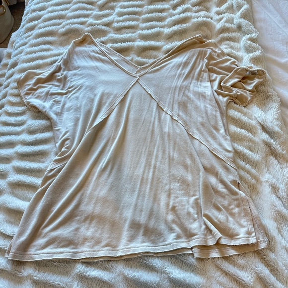 American Eagle Outfitters Black and White Asymmetrical Blouse - Picture 1 of 3